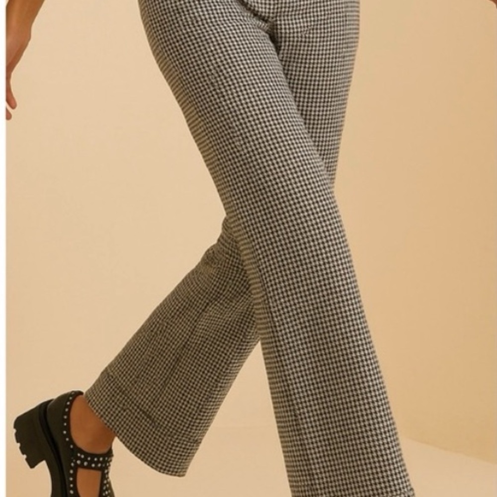 Anthropologie MAEVE Black & White
Houndstooth Wide Leg Flare Pants